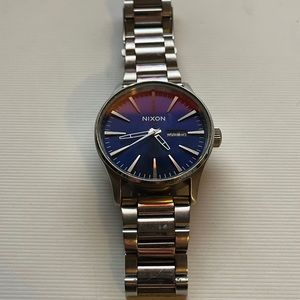 SILVER MENS NIXON WATCH
